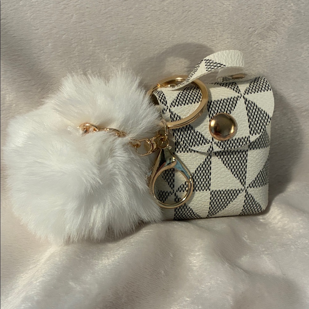 Fashion White Faux Fur Pom Pom Keychain with Geometric Pouch